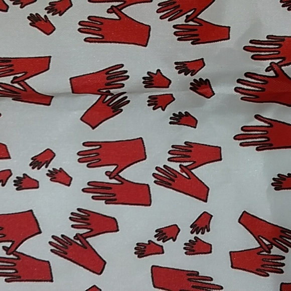 Baar & Bears Inc graphic scarf size 21 x 21 - Picture 8 of 8